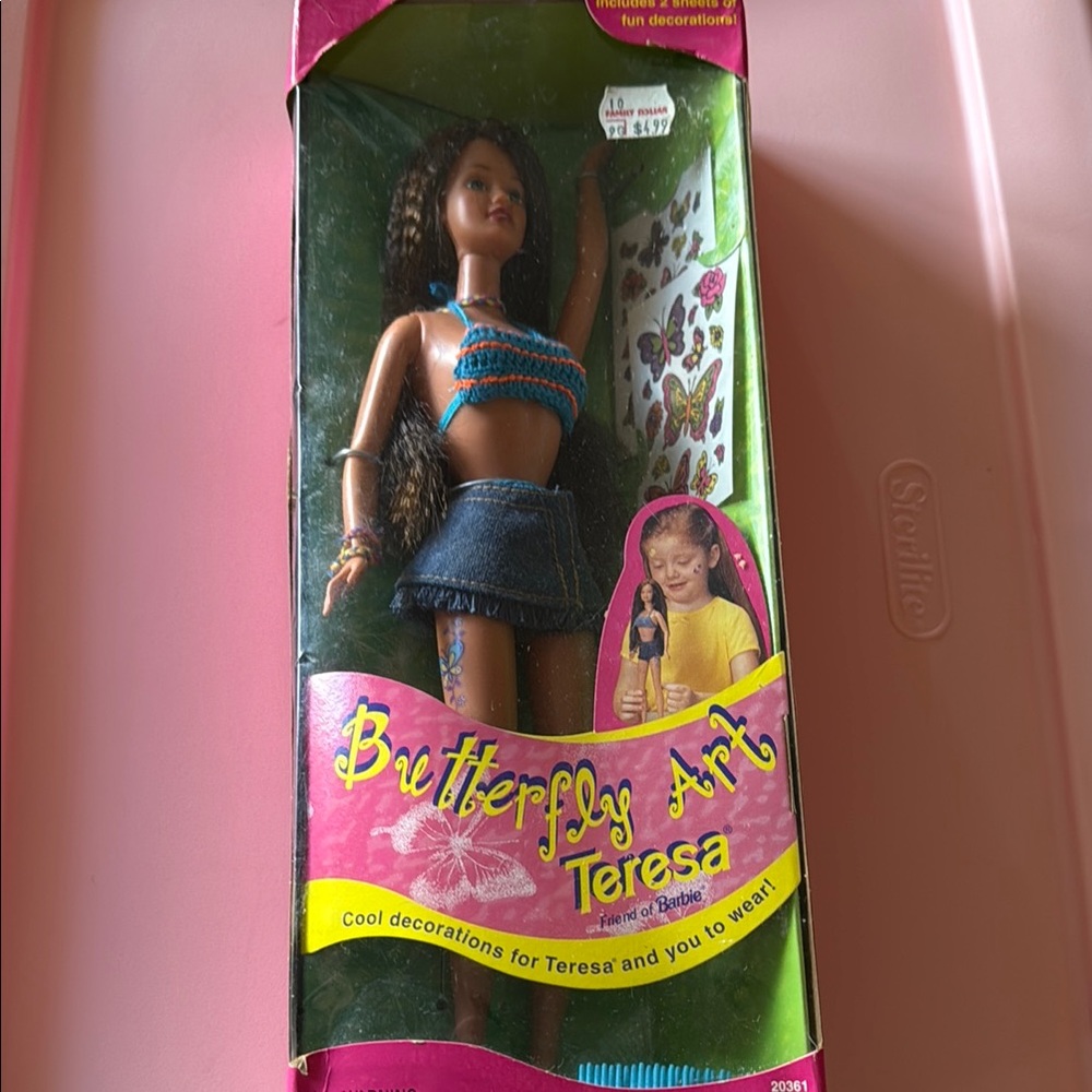 🦋 Butterfly Art Teresa – Friend of Barbie (1998 Mattel #20361) – Rare NRFB